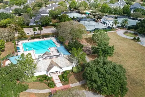 6 Island Club Court, New Orleans, LA 70131