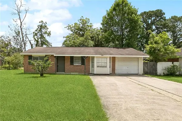 1444 Meadowlawn Drive, Slidell, LA 70458