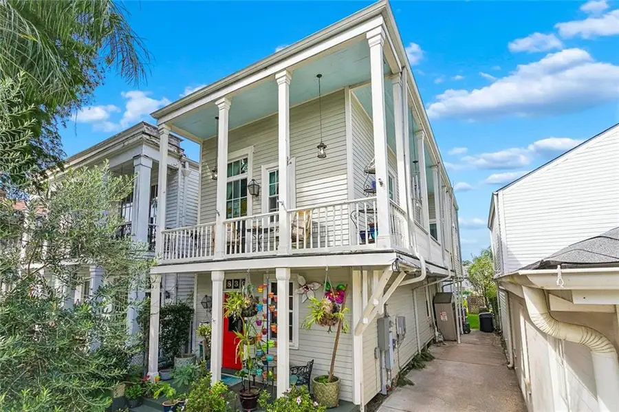 836 Third Street, New Orleans, LA 70130 - #2