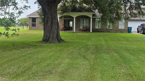 9523 River Road, Waggaman, LA 70094