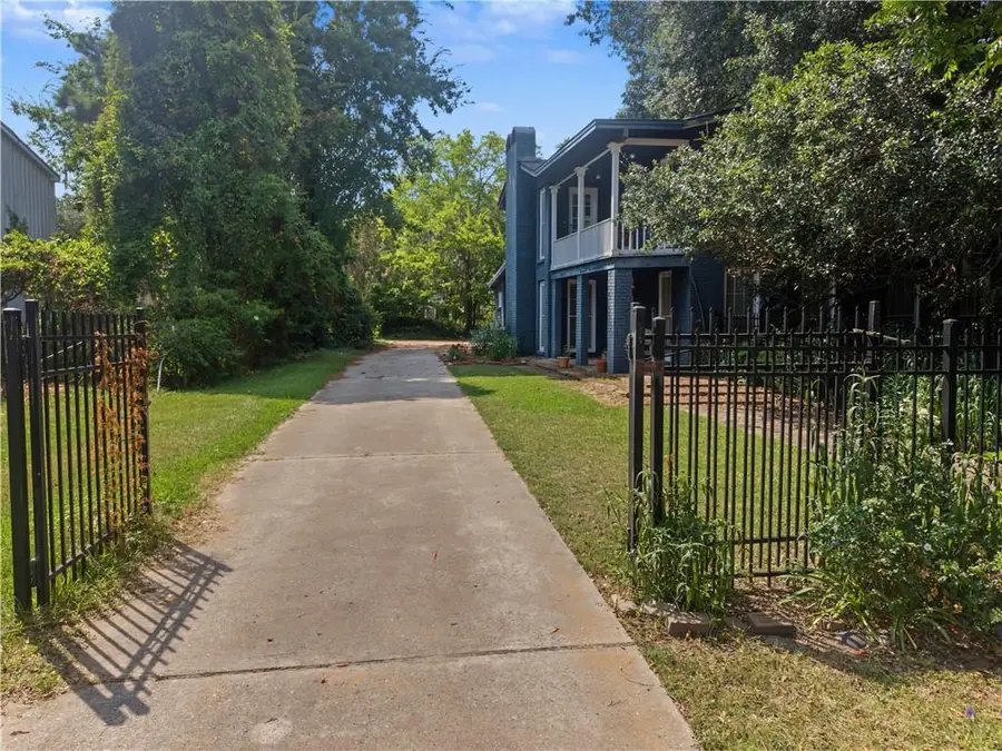 138 Lafayette Street, Mandeville, LA 70448 - #2