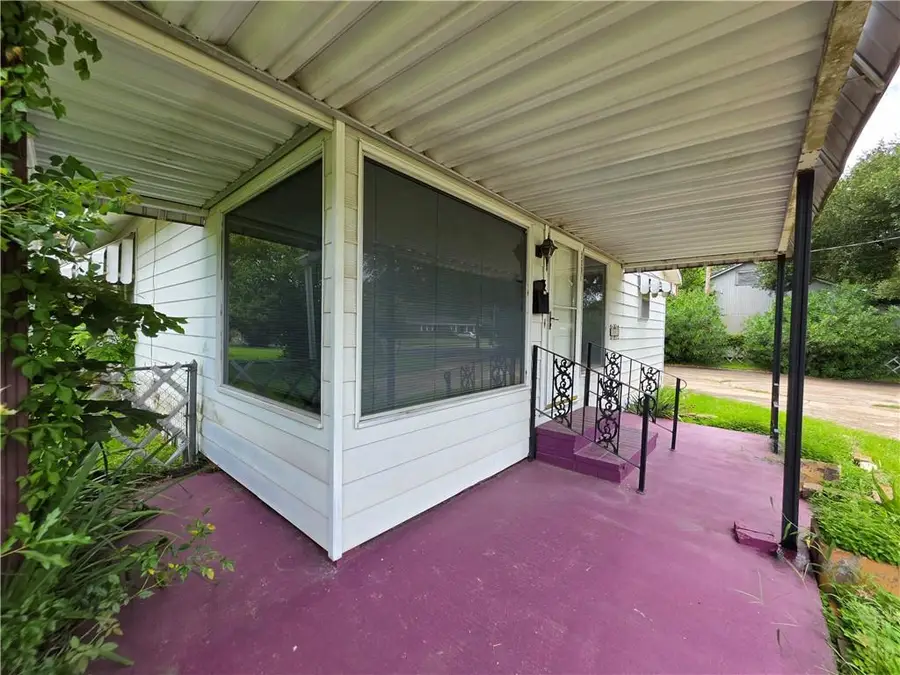 2001 E Texas Avenue, Alexandria, LA 71301 - #2