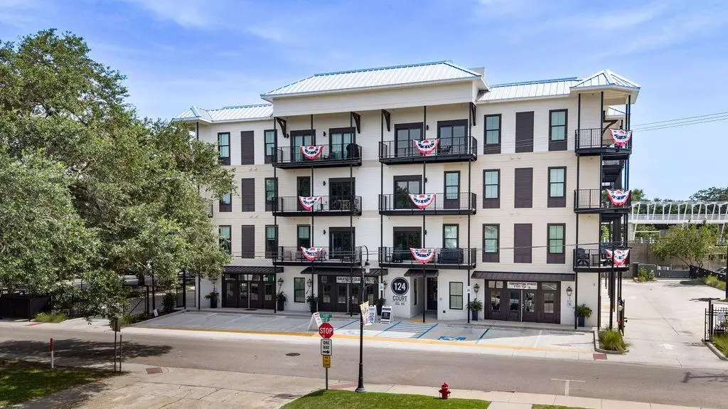 124 Court Street #305, Bay Saint Louis, MS 39520 - #1