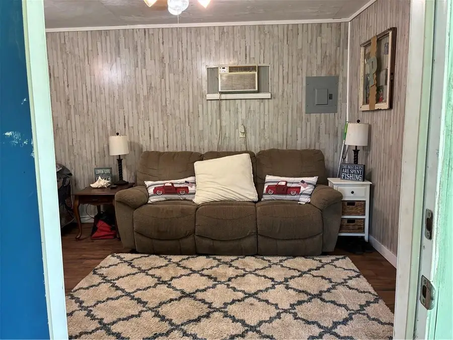 1300 Johnson Circle, Montgomery, LA 71454 - #2