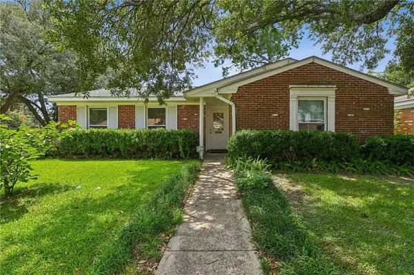 5737 Rhodes Avenue, New Orleans, LA 70131