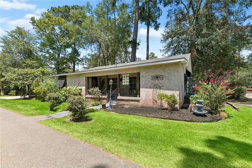 600 Coffee Street, Mandeville, LA 70448 - #1