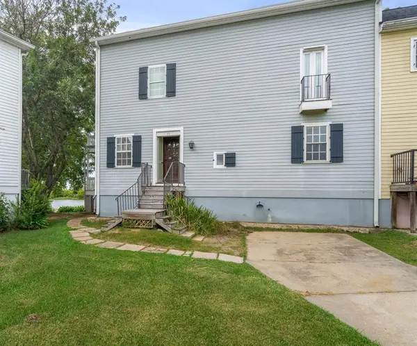 15 Place Lafitte Place, Madisonville, LA 70447