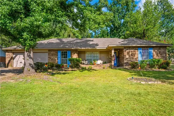 210 Fendler Parkway, Pineville, LA 71360
