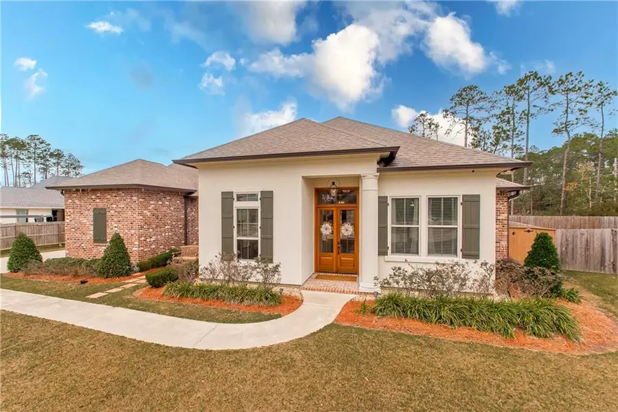 256 Chateau Papillon, Mandeville, LA 70471 - #2