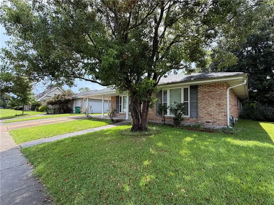 732 Huckleberry Lane, Terrytown, LA 70056 - #3