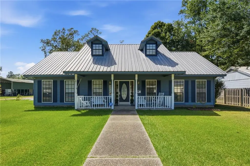 725 St. Augustine Street, Bogalusa, LA 70427 - #1