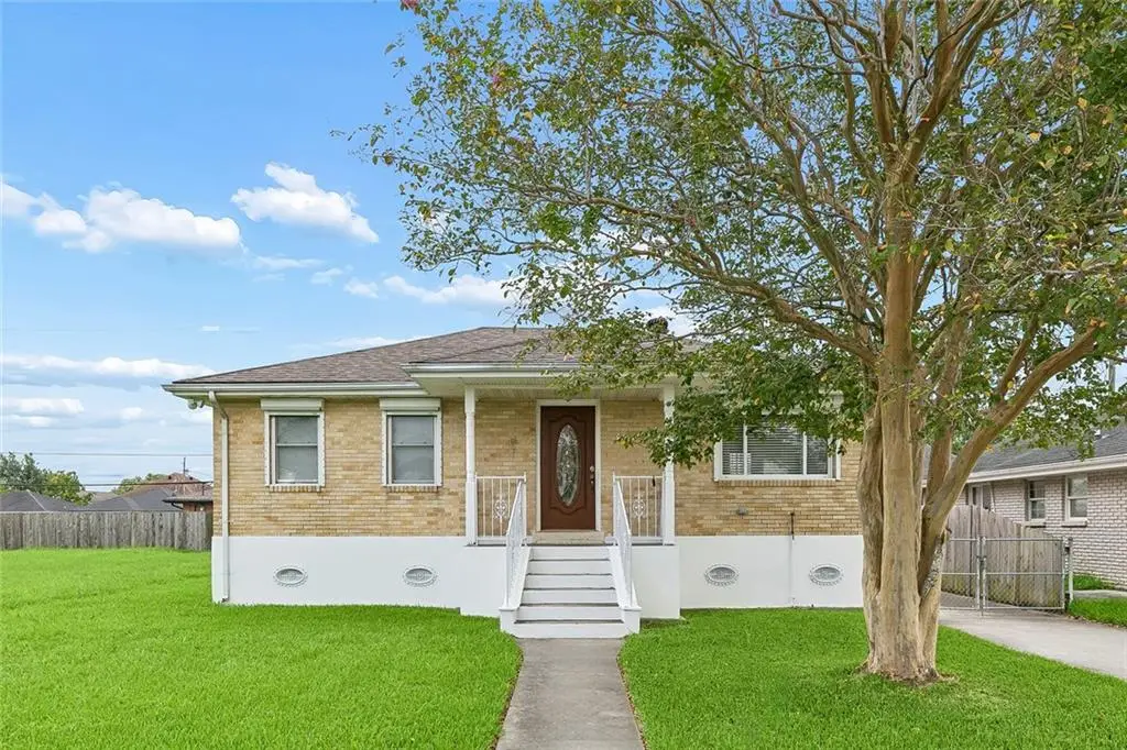 401 Llama Drive, Arabi, LA 70032 - #1