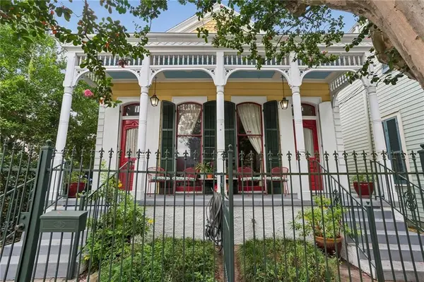 2221 23 Laurel Street, New Orleans, LA 70130