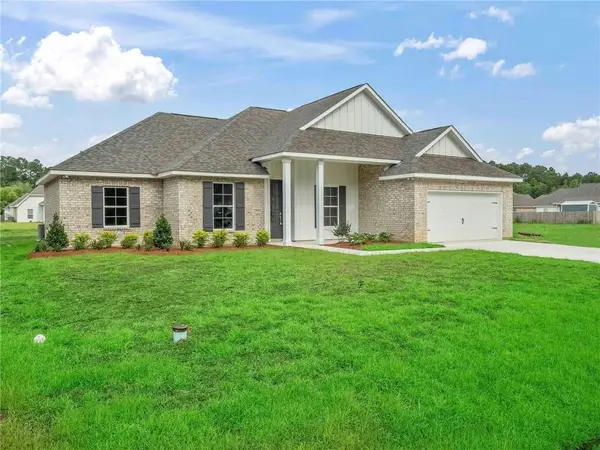 72661 Robindale Drive, Covington, LA 70435