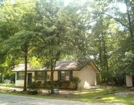 1056 N Florida Street, Covington, LA 70433