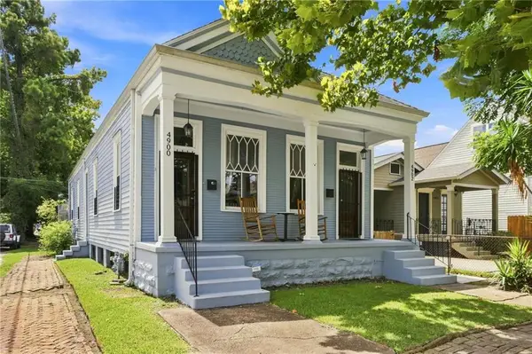 4900 02 Laurel Street, New Orleans, LA 70115