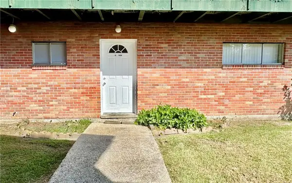 3838 Pontchartrain Drive #C-104, Slidell, LA 70458