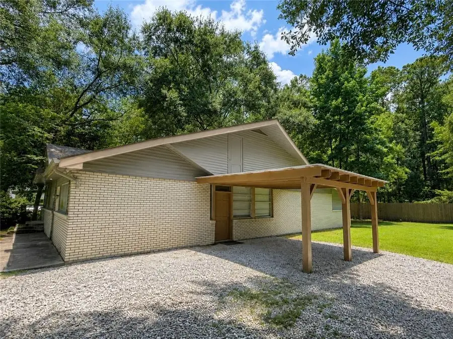 426 E Jesse Jones Street, Covington, LA 70433 - #3