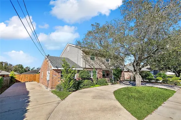 2441 Mercedes Boulevard, New Orleans, LA 70114