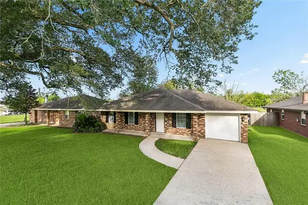 402 Barton Avenue, Luling, LA 70070