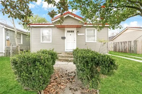 1228 Southlawn Boulevard, New Orleans, LA 70114