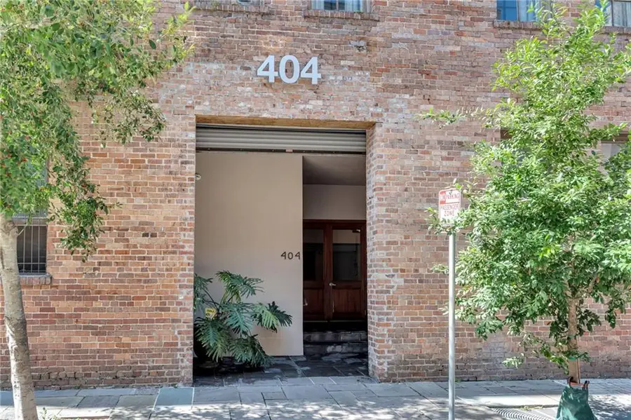 404 Notre Dame Street #PH2, New Orleans, LA 70130 - #2
