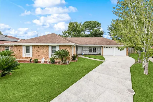 7631 Spring Lake Drive, New Orleans, LA 70126