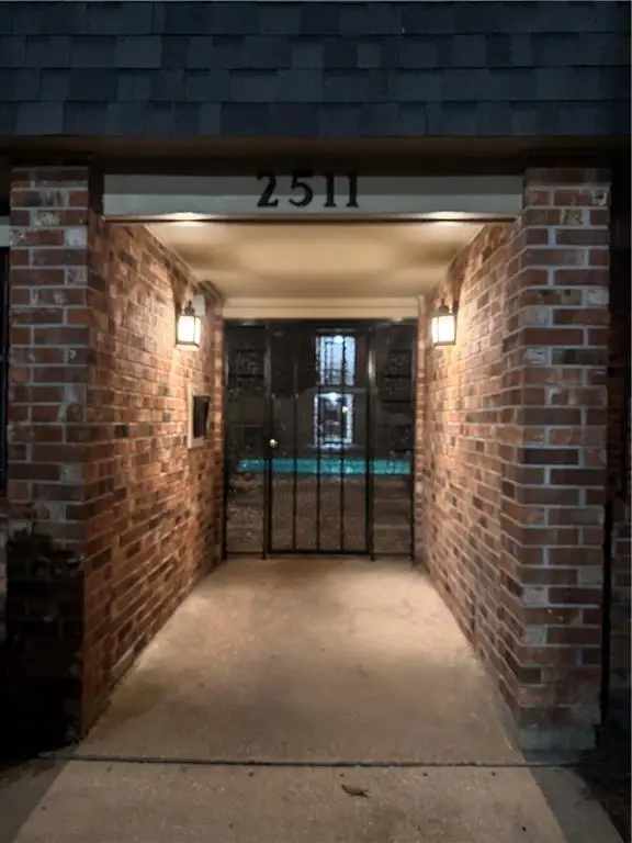 2511 Metairie Lawn Drive #214, Metairie, LA 70002