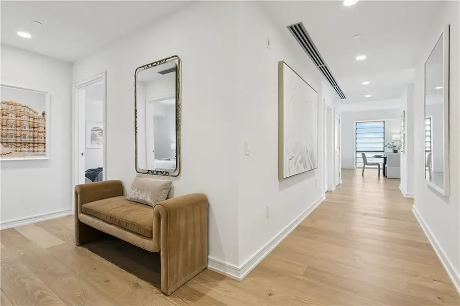 2 Canal Street #2805, New Orleans, LA 70130 - #2