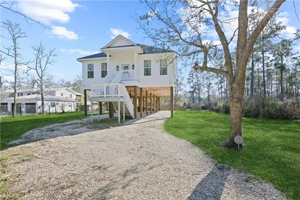 27082 Lucille Drive, Lacombe, LA 70445