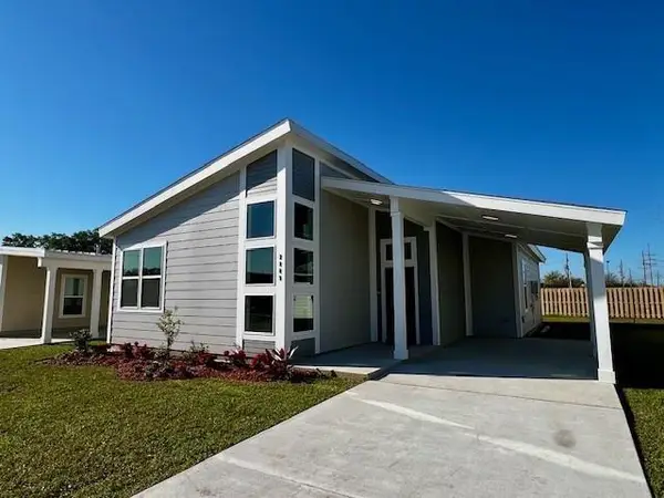 1036 Pin Oak Drive, Terrytown, LA 70056