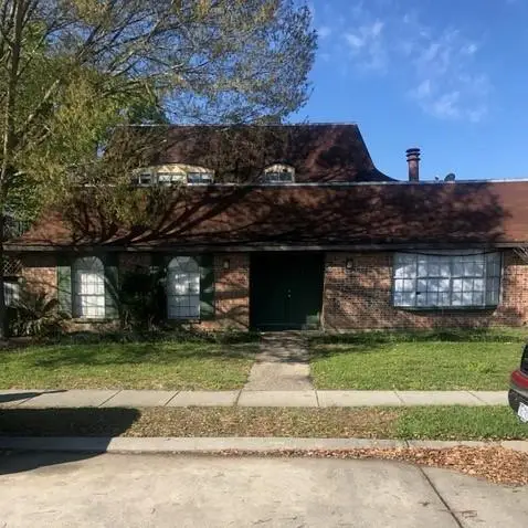 4421 27 Woodland Drive, New Orleans, LA 70131