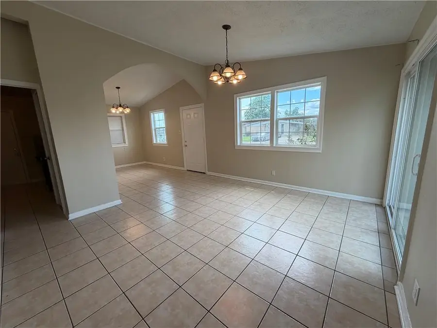 515 Diplomat Street, Gretna, LA 70056 - #2