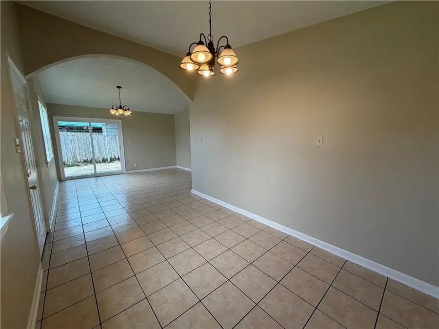515 Diplomat Street, Gretna, LA 70056 - #3