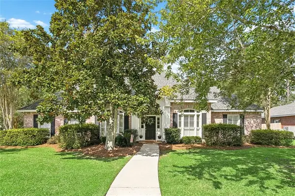 16231 Indian Point Drive, Madisonville, LA 70447