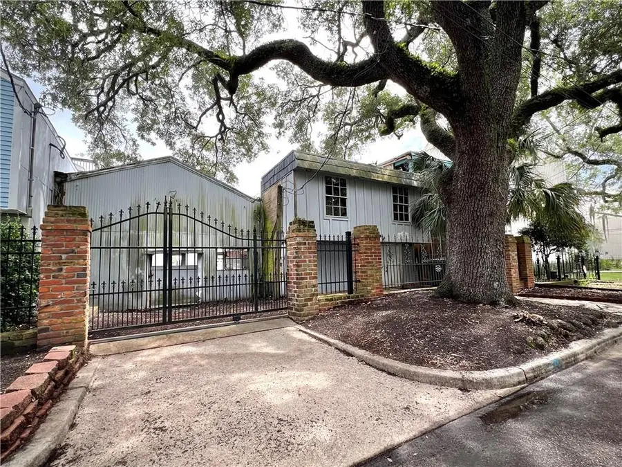 162 S Roadway Street, New Orleans, LA 70124 - #2