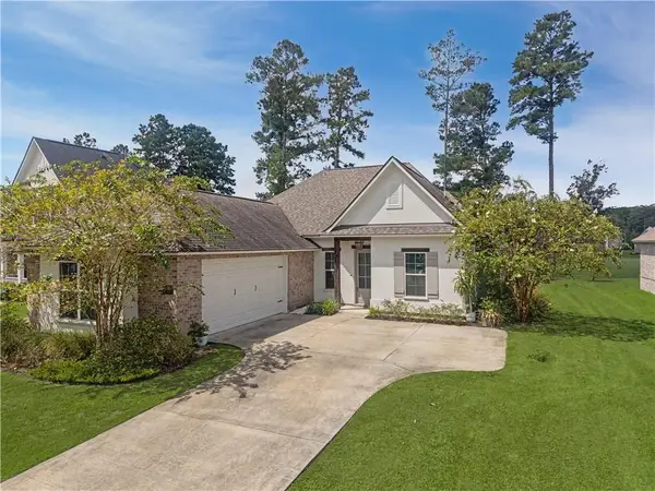 23339 Noble Oak Drive, Springfield, LA 70462