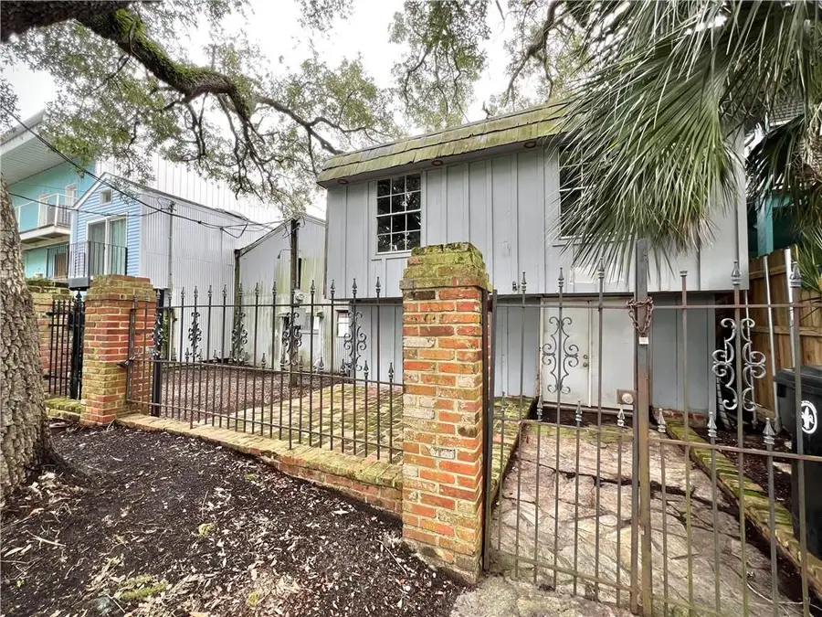 166 S Roadway Street, New Orleans, LA 70124 - #3