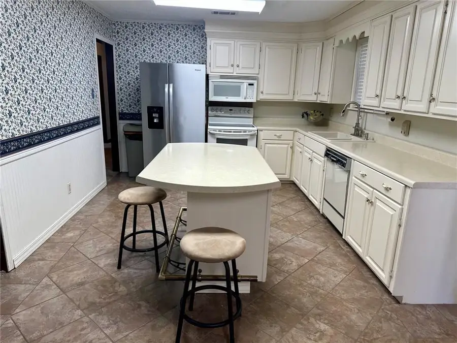 1813 Plantation Drive, Alexandria, LA 71301 - #2