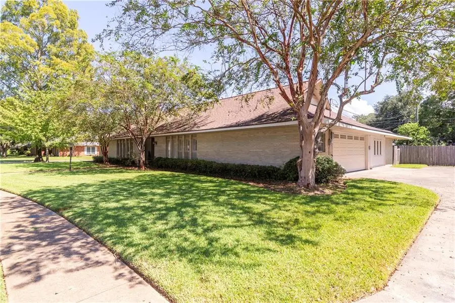 501 Hartwood Drive, Alexandria, LA 71303 - #3