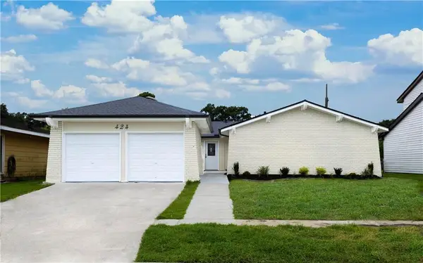 424 Westmeade Drive, Gretna, LA 70056