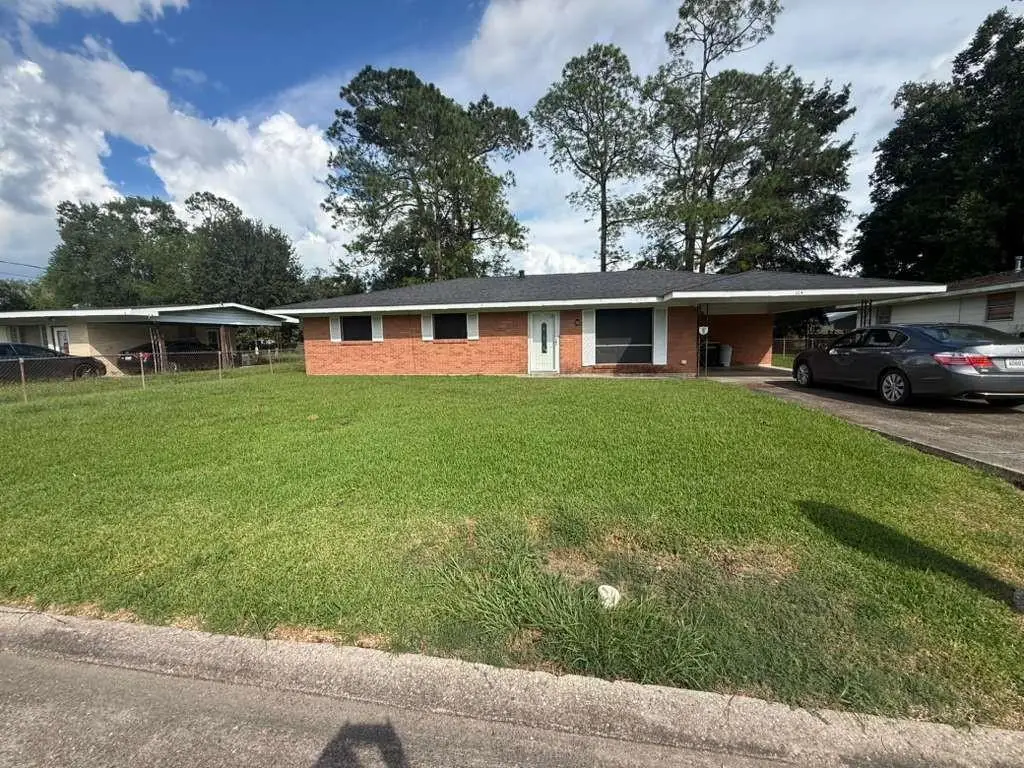 104 Sycamore Street, New Iberia, LA 70560 - #1