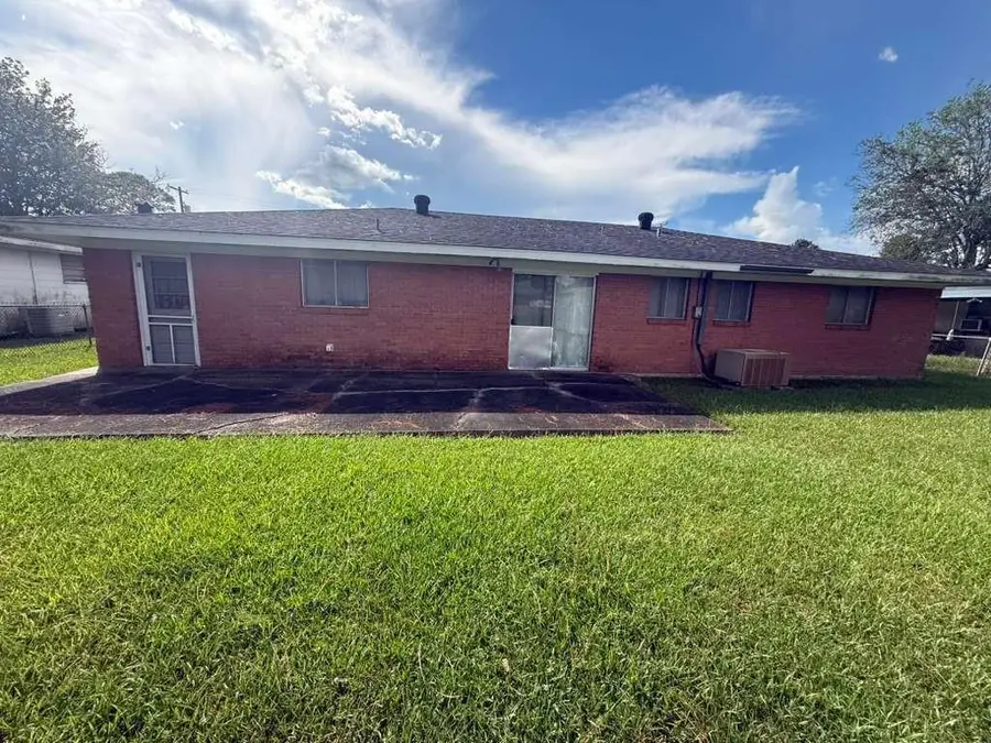 104 Sycamore Street, New Iberia, LA 70560 - #3