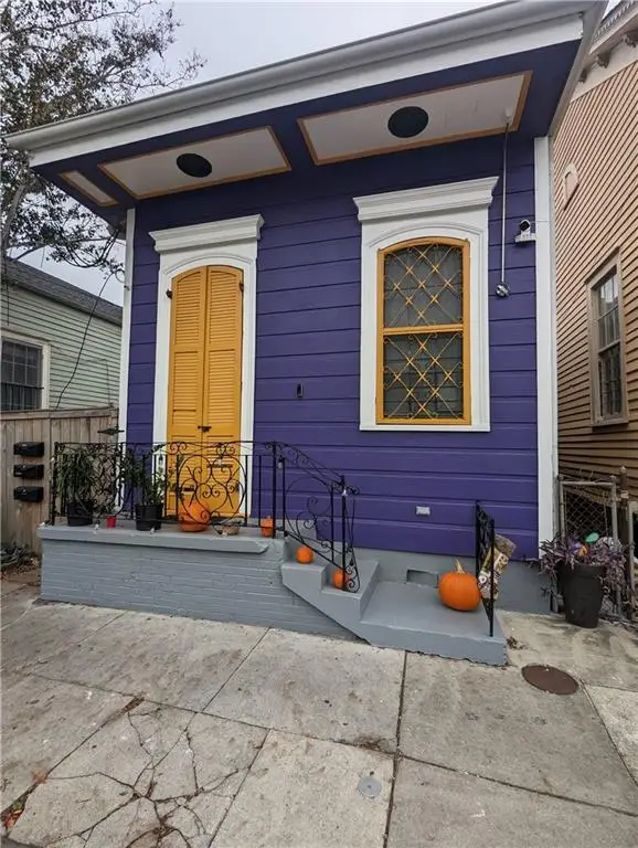 2704 Burgundy Street, New Orleans, LA 70117 - #1