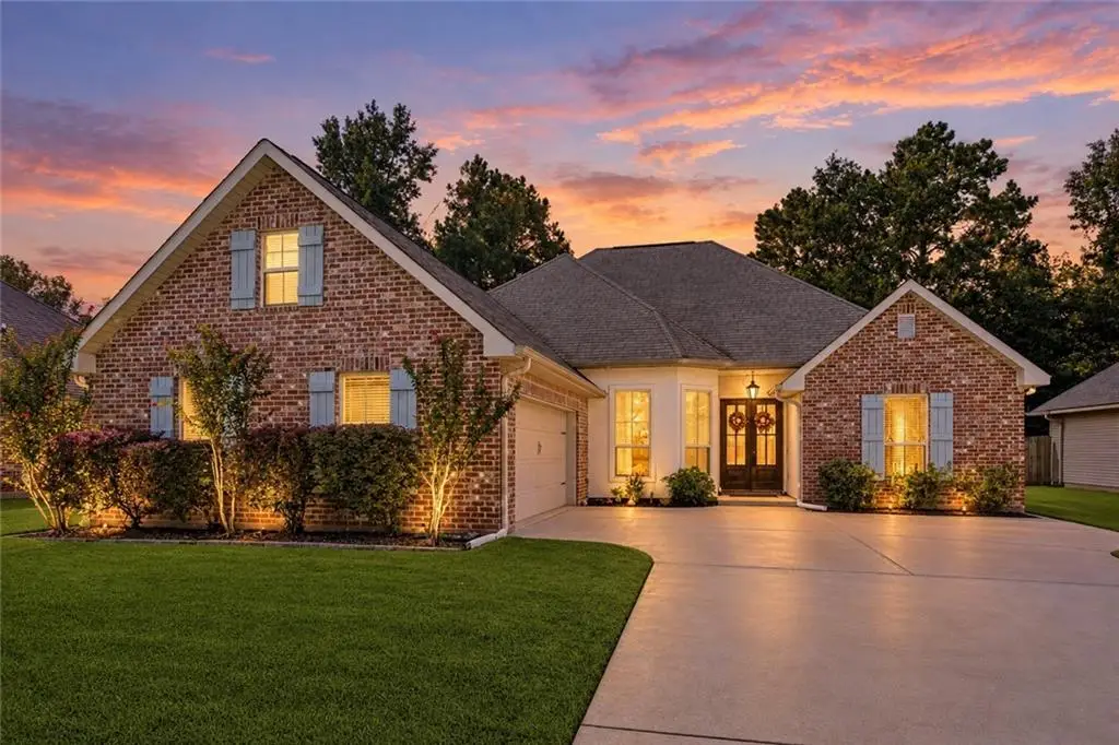 114 Woodthrush Drive, Madisonville, LA 70447 - #1