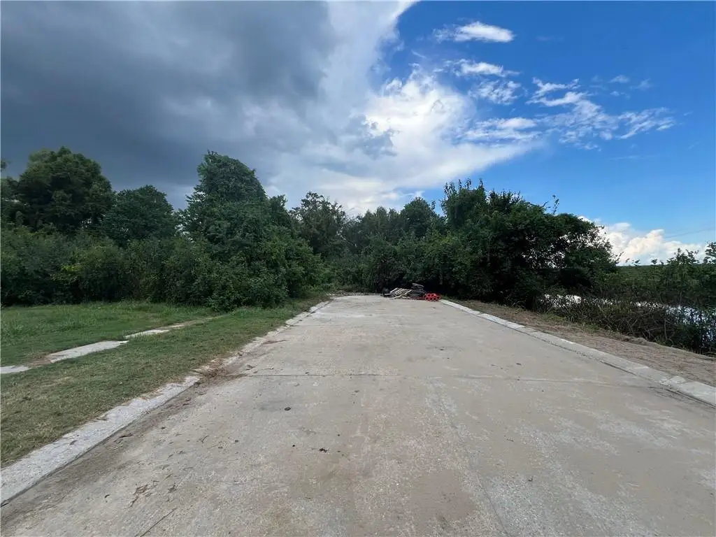 4450 Florida Avenue, Meraux, LA 70075 - #1