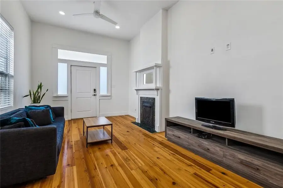 2604-06 Valence Street, New Orleans, LA 70115 - #3
