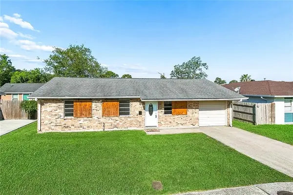 644 Grovewood Drive, Gretna, LA 70056
