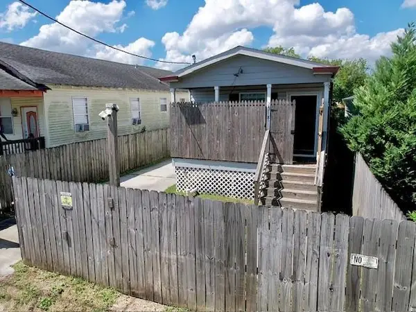 2518 Touro Street, New Orleans, LA 70119