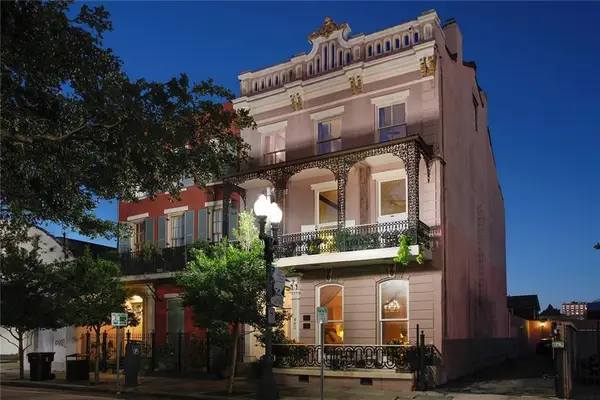 842 Camp Street #7, New Orleans, LA 70130